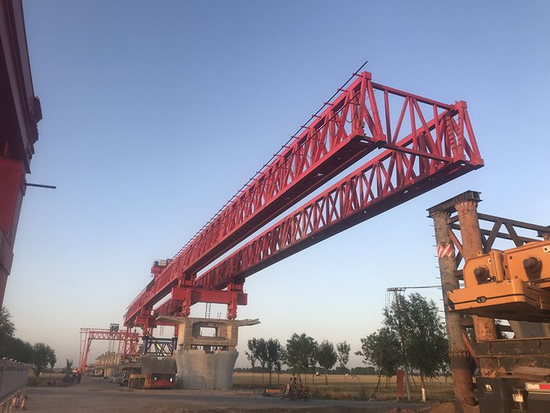 2600t節(jié)段拼裝架橋機