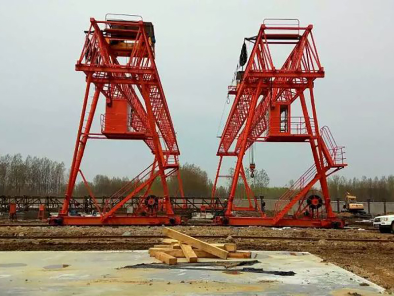 雙主梁門式起重機(jī)（桁架式）